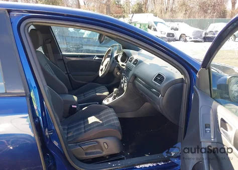 2011 Volkswagen Gti 4-Door z USA, uszkodzony, nr VIN WVWHV7AJ9BW068902